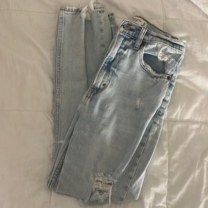 Abercrombie & Fitch The Ankle Straight Ultra High Rise